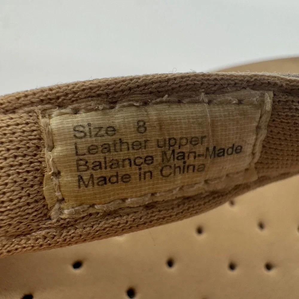 Volatile women wedge